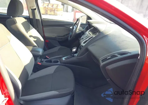 2014 Ford Focus Se z USA, uszkodzony, nr VIN 1FADP3F25EL245153